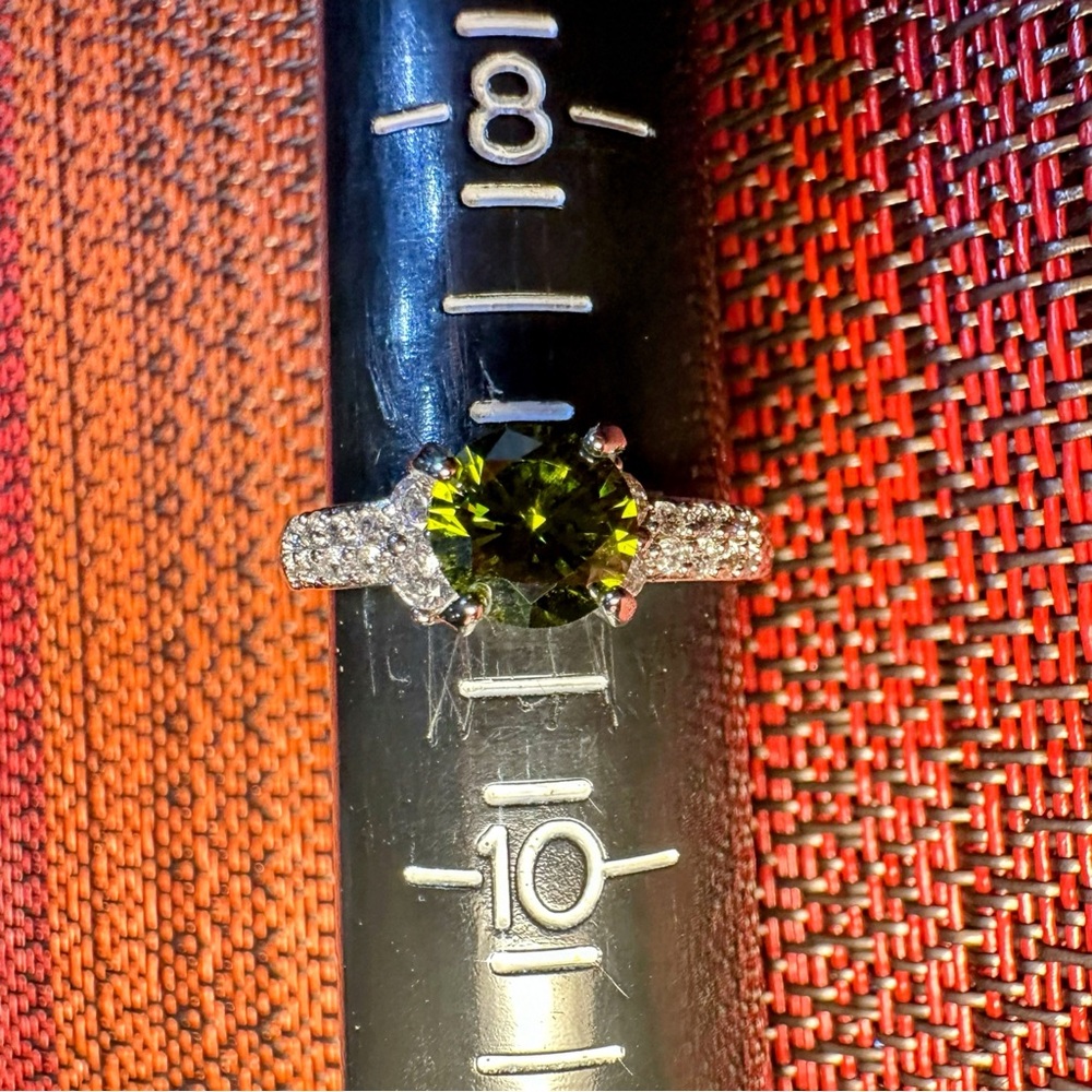 Fragrant Jewels Olive Gem Silver Ring